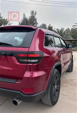 جیپ گراند شیرۆکی